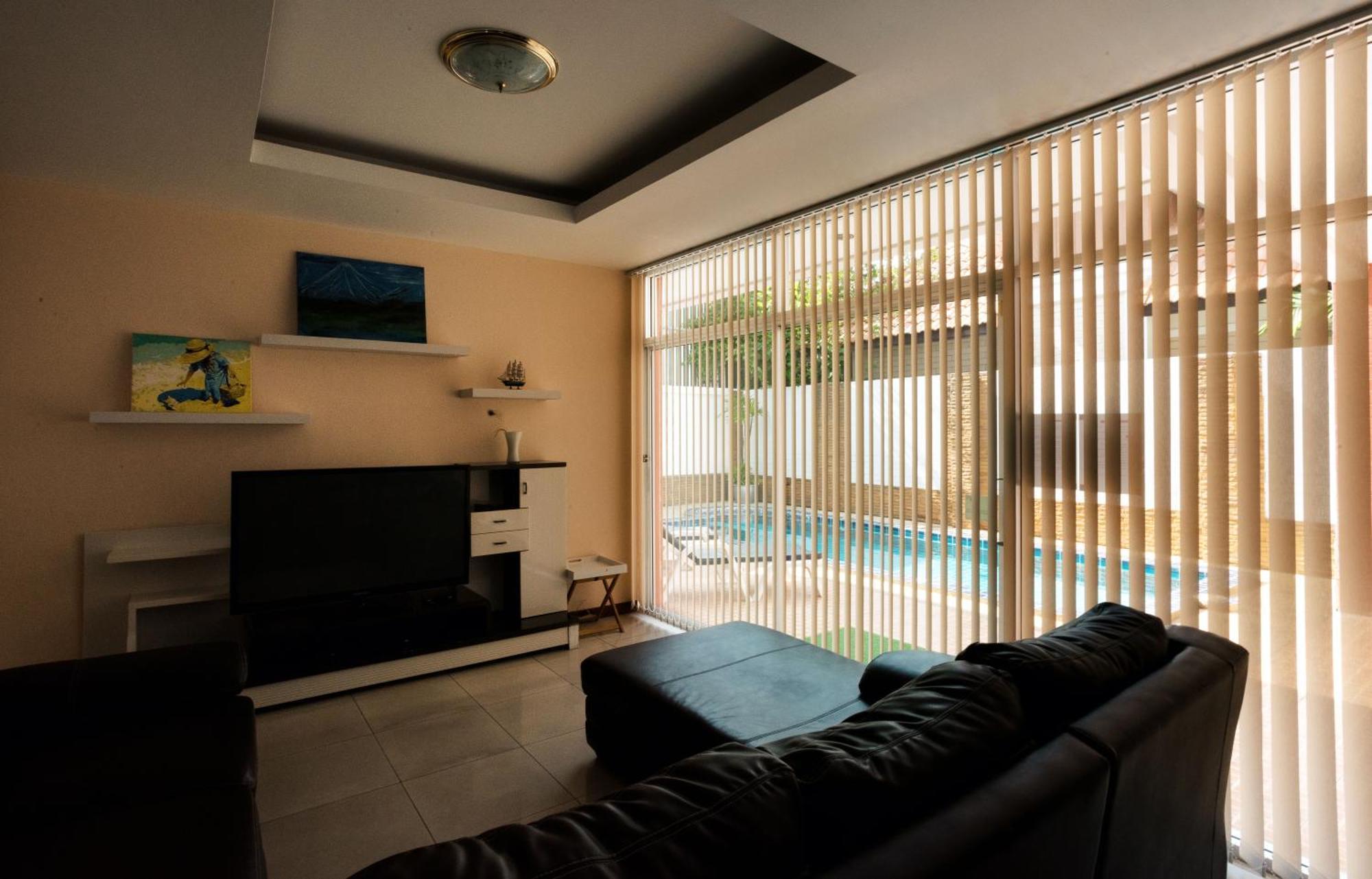 Tw Marina Pool Villa Паттайя Экстерьер фото